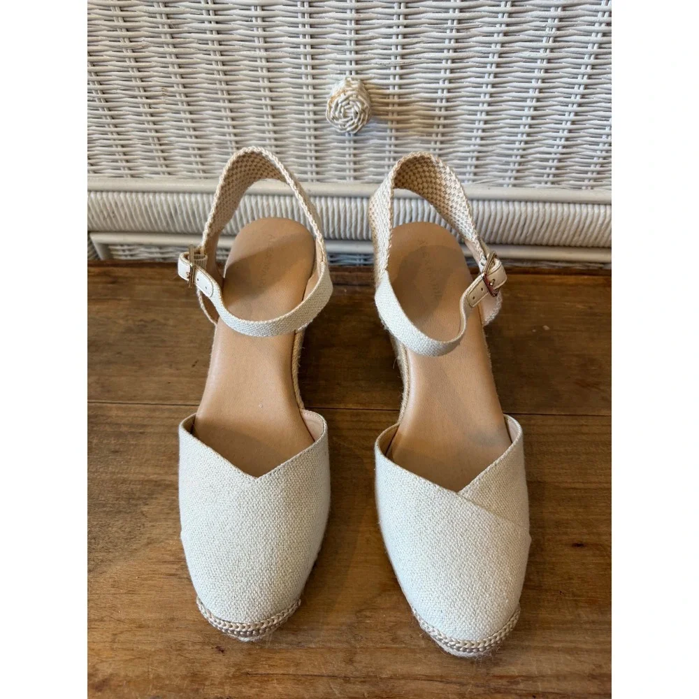 Wedge Sandals Alex Marie Womens Beige Fabric Espadrille Closed Toe Buckle Sz 9M